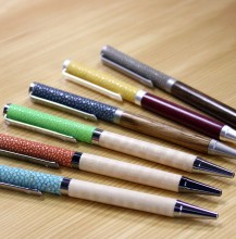 LE STYLO ET LE BOIS